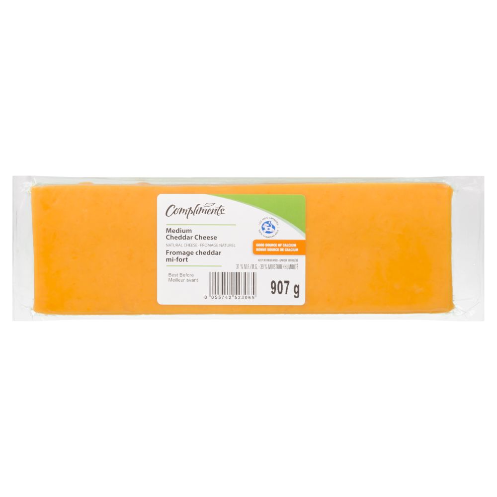 Compliments Medium Cheddar 907g